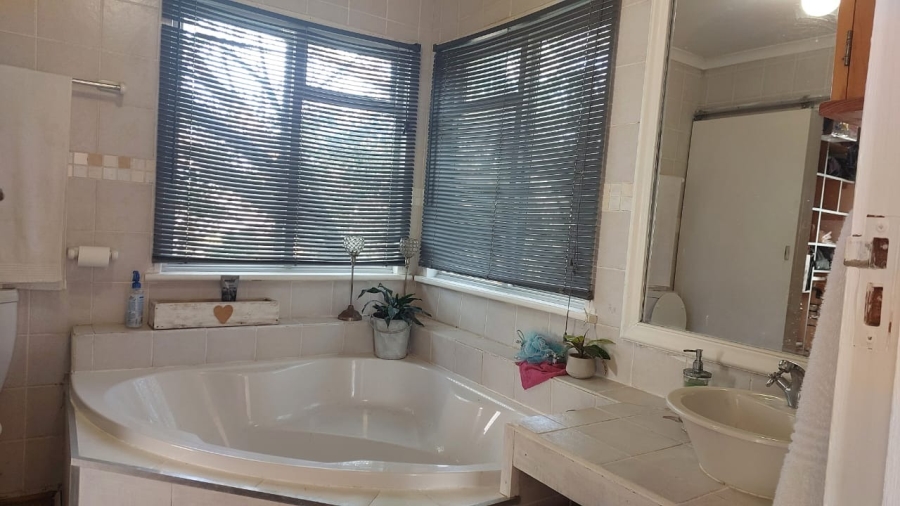 3 Bedroom Property for Sale in Gonubie North Eastern Cape